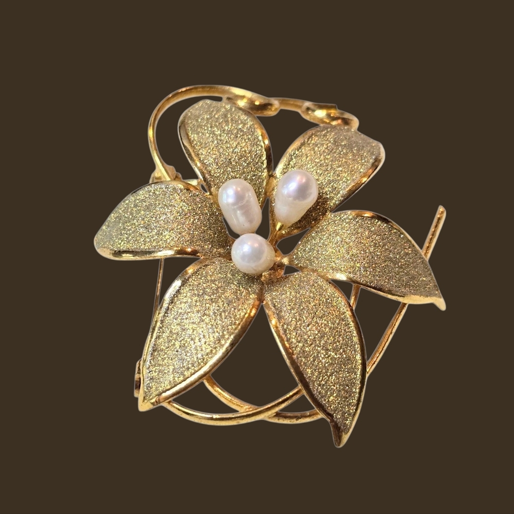 Vintage Gold Plated Brooch with Natural Baroque Pearls